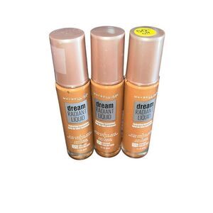 3 Maybelline Dream Radiant Liquid Hydrating Foundation 125 coconut